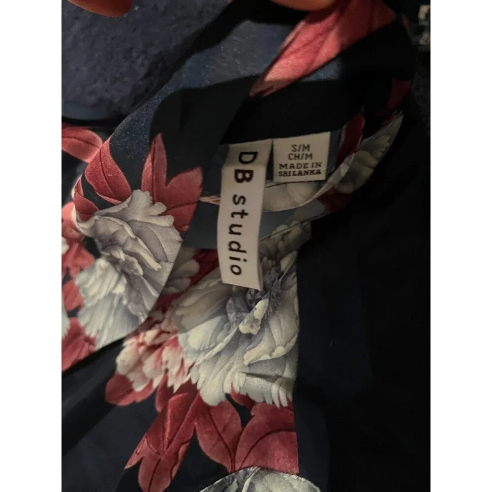 David's Bridal DB Studio Robe Size Small Floral Short Sleeve Sheer with Tie Belt
